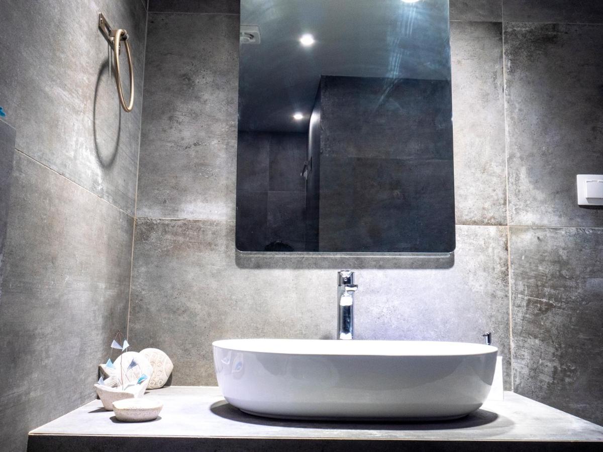 Central Urban Luxury Sea View Apt Since 2009 Ierapetra  Bagian luar foto